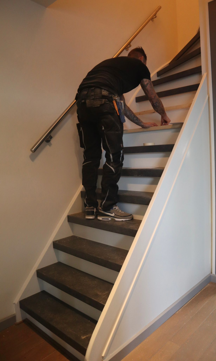 traprenovatie stramproy stairs by peter