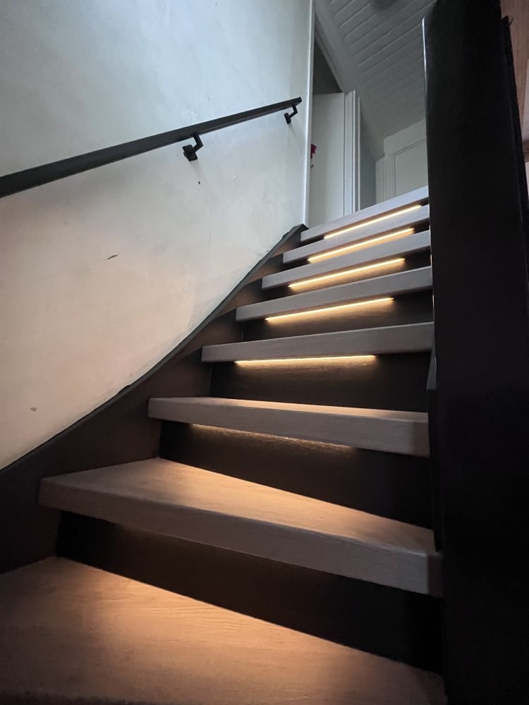 Bussoleno eik met zwarte wangen en stootborden