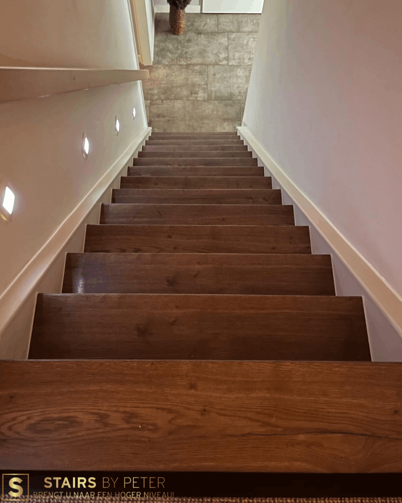 Traprenovatie Weert - Tabacco halifax oak